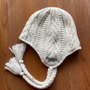 Columbia white knit hat